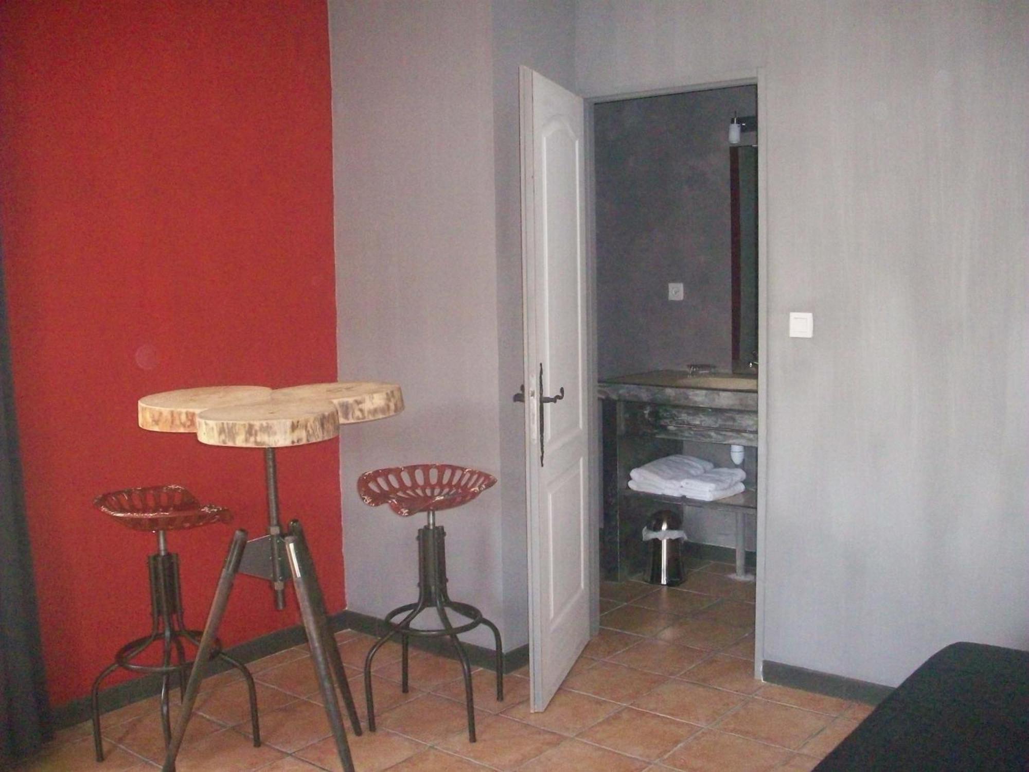 Studios Et Gite La Sauvasse Vagnas Rum bild